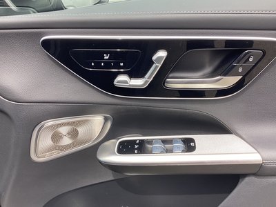 2025 Mercedes-BENZ GLC — миниатюра 11