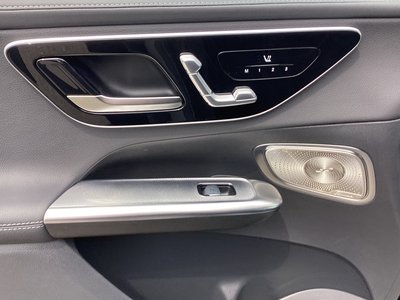 2025 Mercedes-BENZ GLC — миниатюра 12