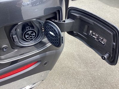 2025 Mercedes-BENZ GLC — миниатюра 30