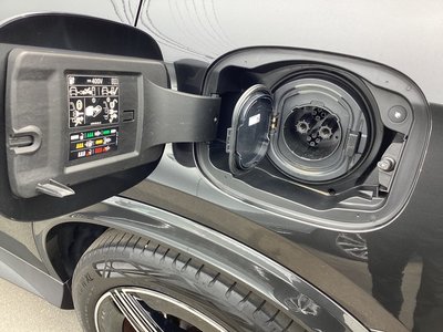 2025 Mercedes-BENZ GLC — миниатюра 29