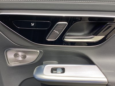 2025 Mercedes-BENZ GLC — миниатюра 13