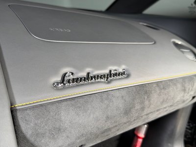 2014 Lamborghini GALLARDO thumbnail 19