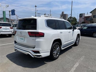 TOYOTA LAND CRUISER 300 - 7
