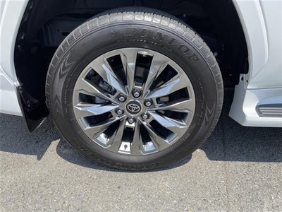 TOYOTA LAND CRUISER 300 - 9