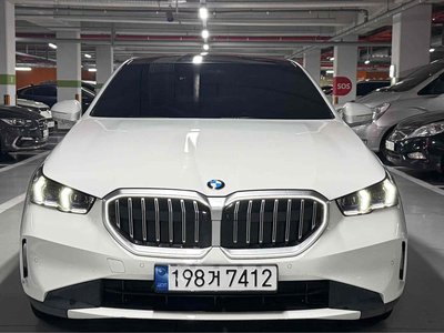 BMW 5 SERIES - 2
