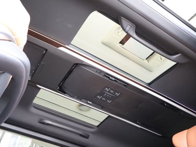 TOYOTA VELLFIRE - 4