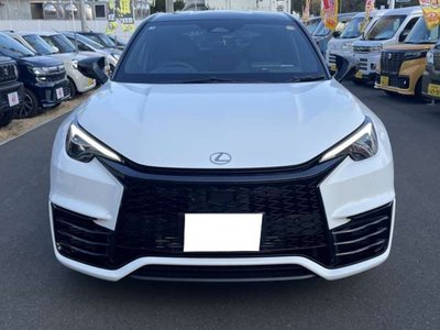 LEXUS LBX - 10
