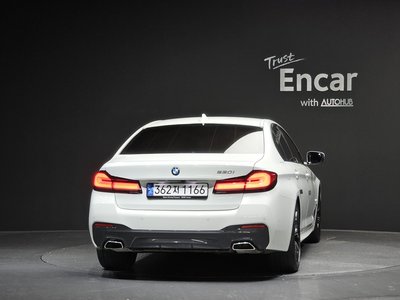 BMW 5 SERIES - 4