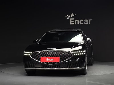 صورة 2 لـ 2022 Genesis G90 (RS4)