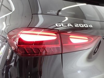 MERCEDES-BENZ GLA - 8