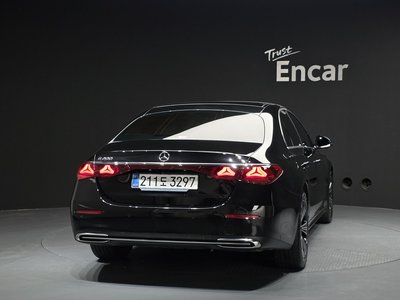 MERCEDES-BENZ E-CLASS - 4