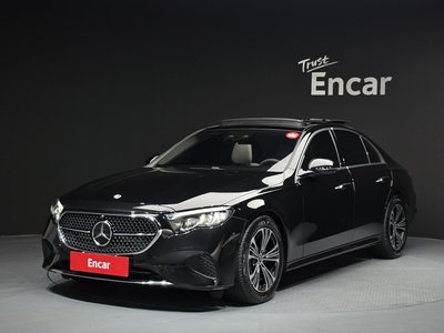 MERCEDES-BENZ E-CLASS - 1