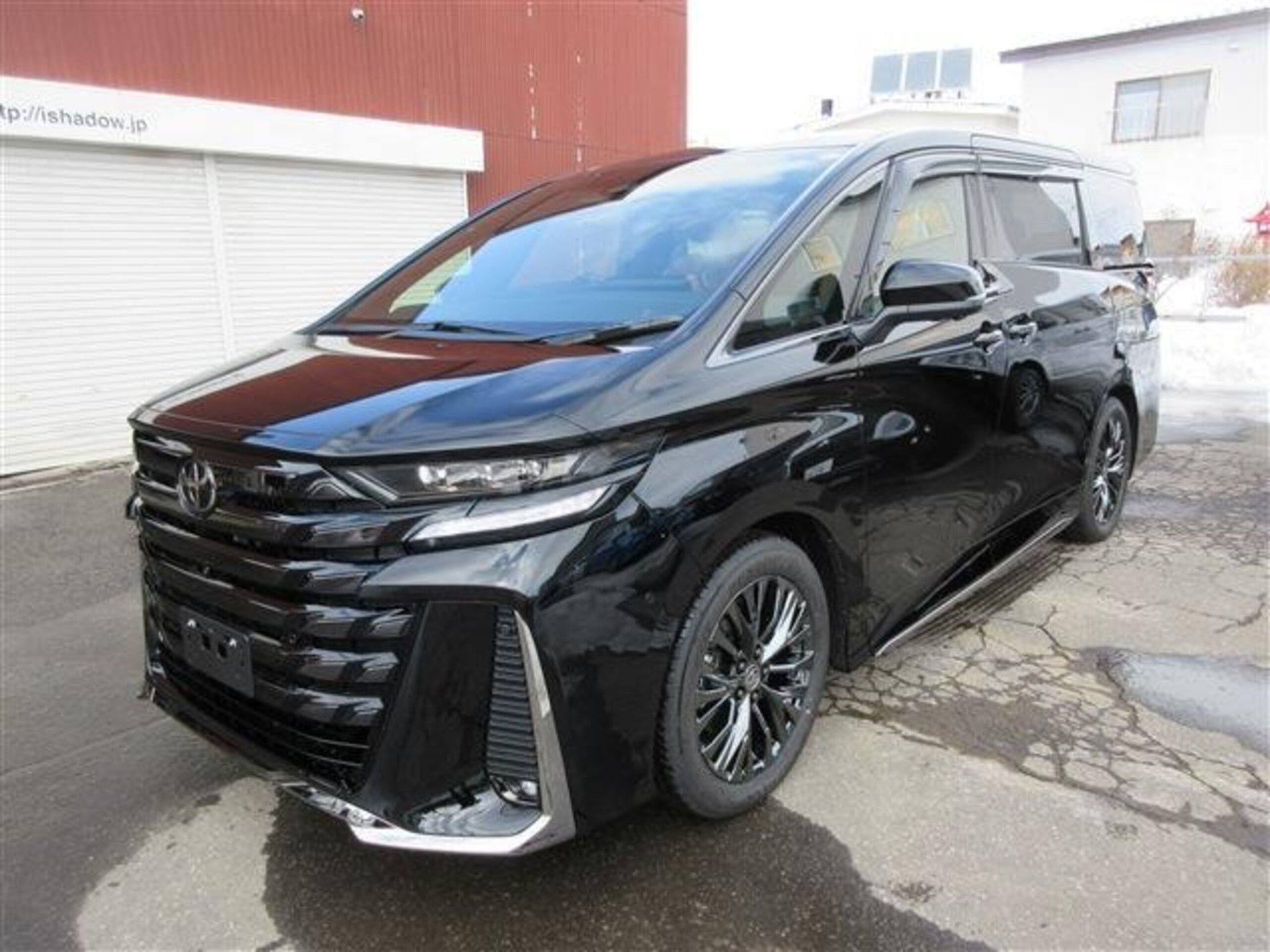 TOYOTA VELLFIRE - View 1
