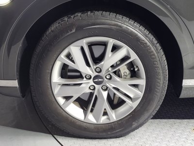 صورة 6 لـ 2024 Genesis GV70