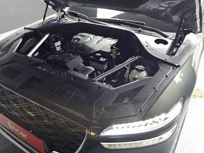 صورة 7 لـ 2024 Genesis GV70