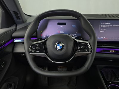 صورة مصغرة 13 لـ 2023 BMW 5 SERIES