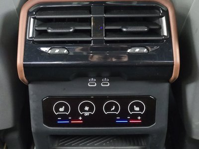 صورة مصغرة 19 لـ 2023 BMW 5 SERIES