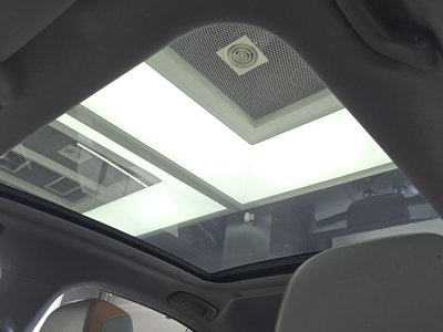 صورة مصغرة 18 لـ 2023 BMW 5 SERIES