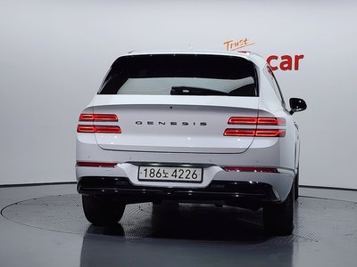 GENESIS GV80 - 4