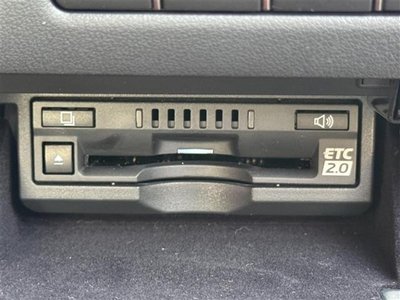 LEXUS LS - 6