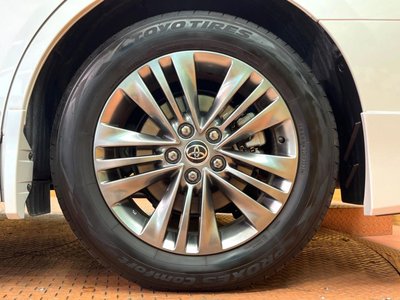 2025 Toyota ALPHARD thumbnail 30