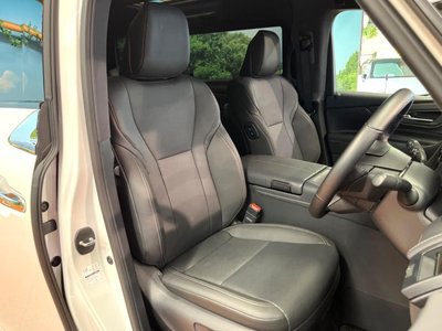 صورة 10 لـ 2025 Toyota ALPHARD