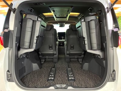 2025 Toyota ALPHARD thumbnail 13