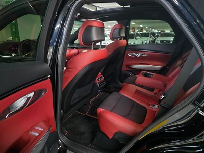 2022 Genesis GV70 thumbnail 17