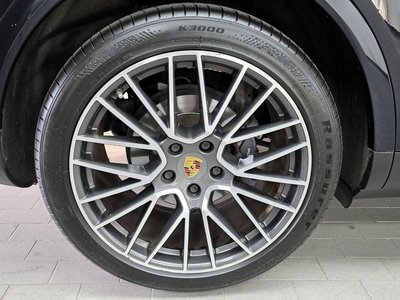 PORSCHE CAYENNE - 6