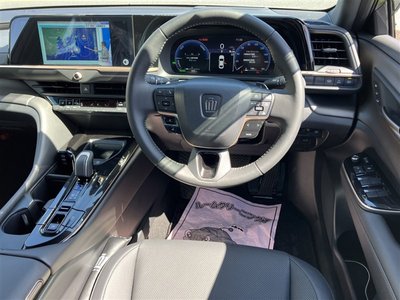 TOYOTA CROWN CROSSOVER - 6