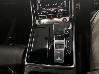 صورة 9 لـ 2021 AUDI RS Q8