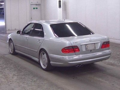 MERCEDES-BENZ E-CLASS AMG - 1