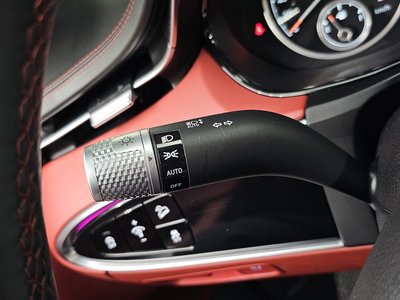 2022 Genesis GV70 — миниатюра 28