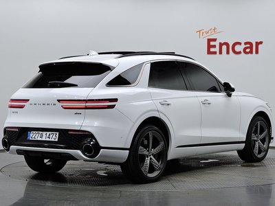 صورة 2 لـ 2022 Genesis GV70