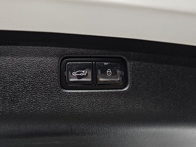 2022 Genesis GV70 — миниатюра 34