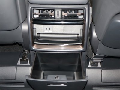 2024 Toyota ALPHARD — миниатюра 31