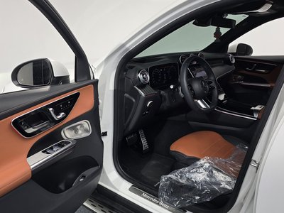 MERCEDES-BENZ GLC - 10