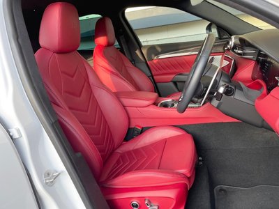 صورة 9 لـ 2023 Maserati GRECALE
