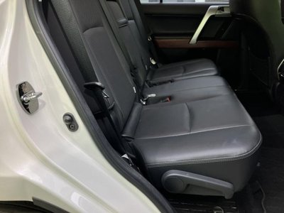 TOYOTA LAND CRUISER PRADO - 10