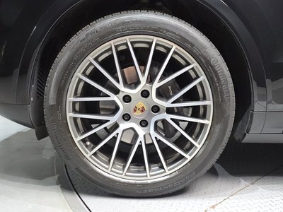 صورة 6 لـ 2022 Porsche CAYENNE