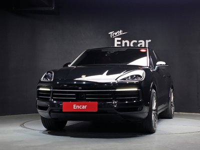 صورة 2 لـ 2022 Porsche CAYENNE