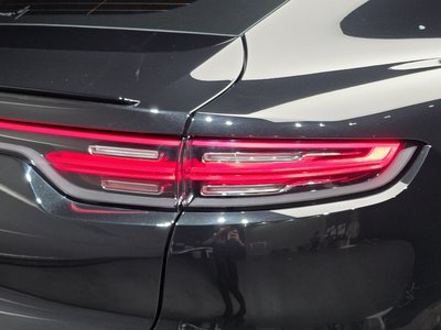 صورة 10 لـ 2022 Porsche CAYENNE