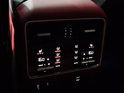 صورة مصغرة 29 لـ 2022 Porsche CAYENNE