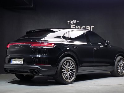 صورة 3 لـ 2022 Porsche CAYENNE