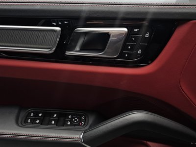 صورة مصغرة 28 لـ 2022 Porsche CAYENNE