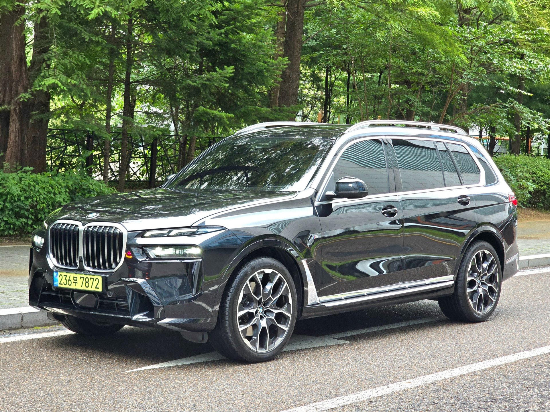 BMW X7 - View 1