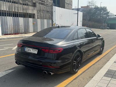 AUDI S8 - 3