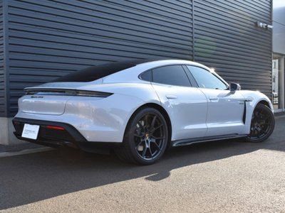 صورة 3 لـ 2026 Porsche TAYCAN