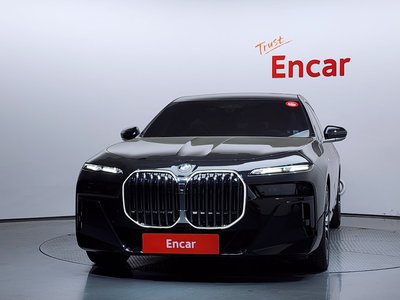 BMW 7 SERIES - 2