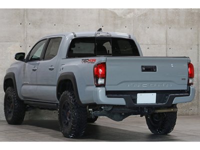 TOYOTA TACOMA - 10